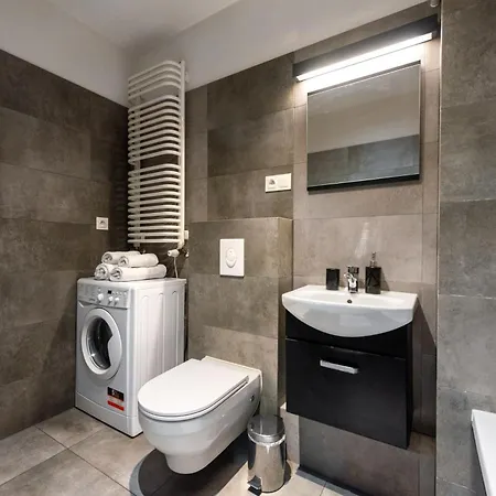 Apartament Cozy Red Rose Apartment, 2 Down Town *