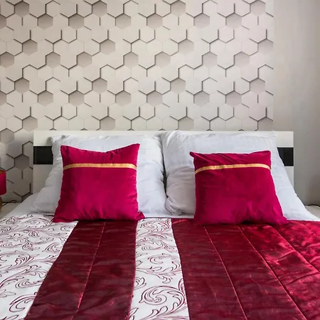 Apartament Cozy Red Rose Apartment, 2 Down Town